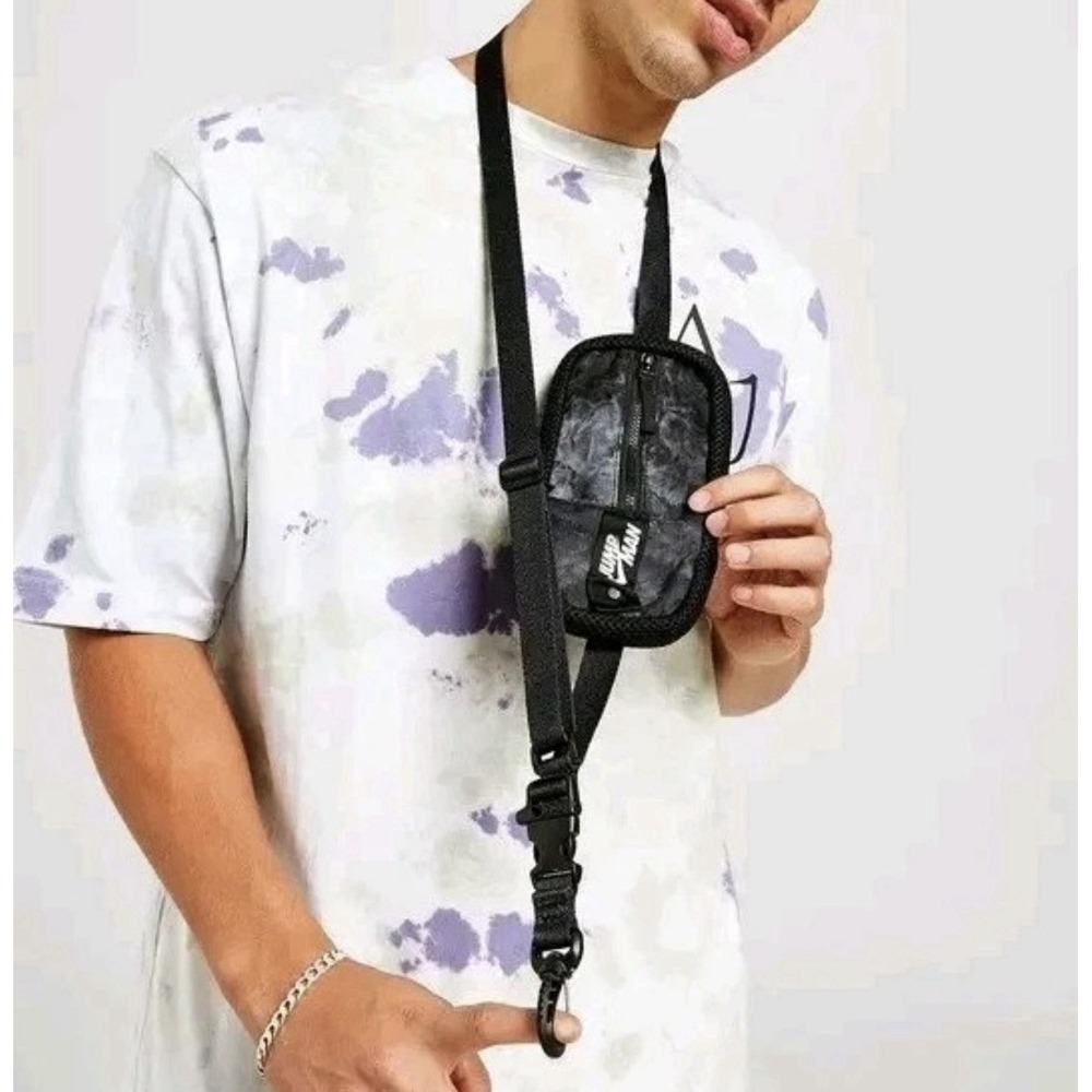 Nike‎ Jordan Utility Lanyard Adult Black Gray Phone Keys Credit Cards